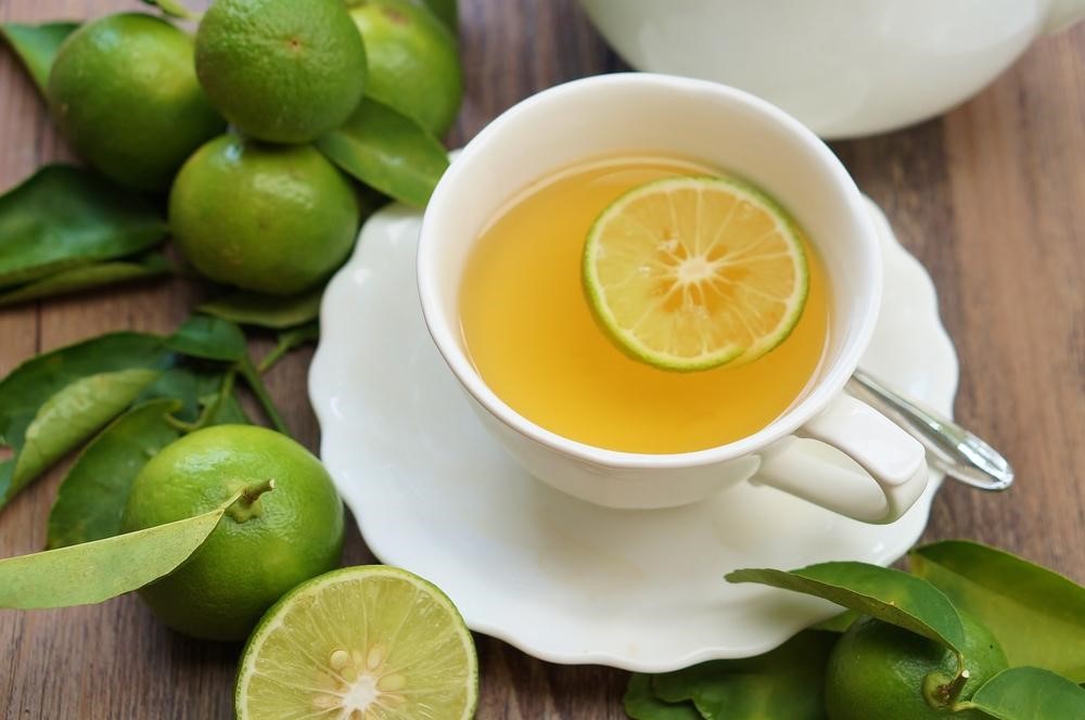 寝る前にお茶を飲んで深い睡眠を得る 飲んではいけないドリンクは 快眠グッズ通販サイト ネルチャー メディア